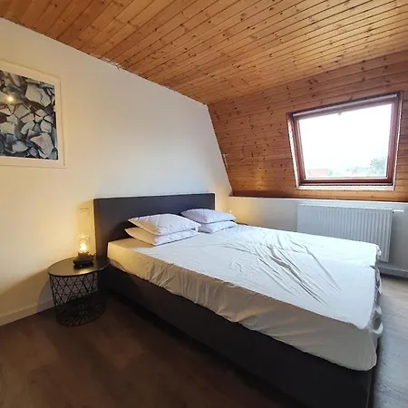Charmante Vakantiewoning Nabij Strand En Plopsaland Holiday home